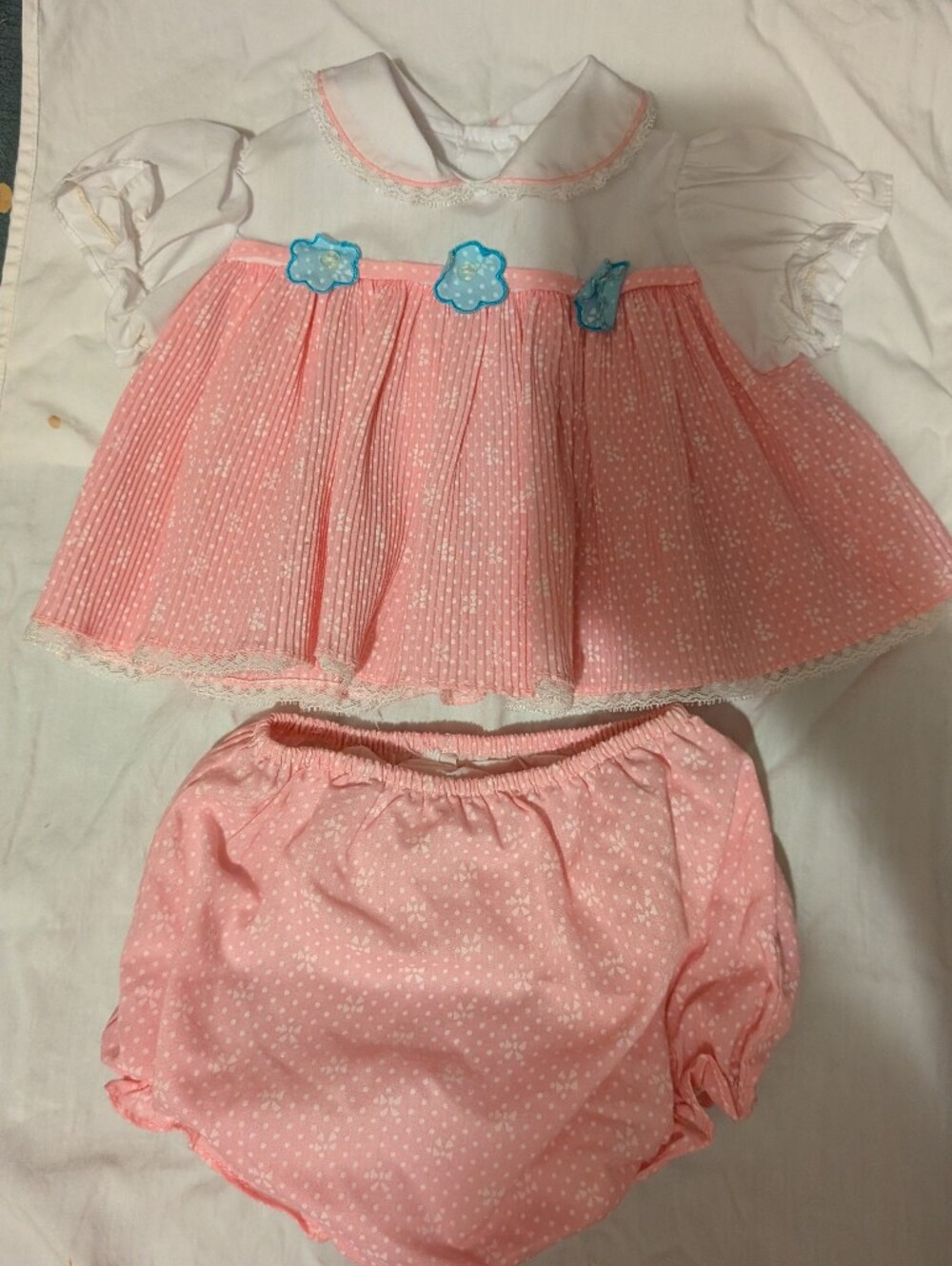 Vintage Mini Togs Baby Dress (Newborn)